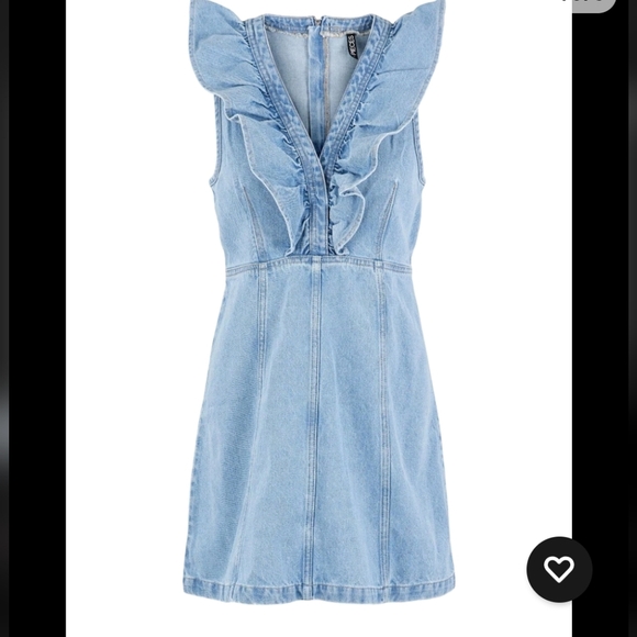 BNWT Light Blue Denim Mini Dress - Picture 9 of 9